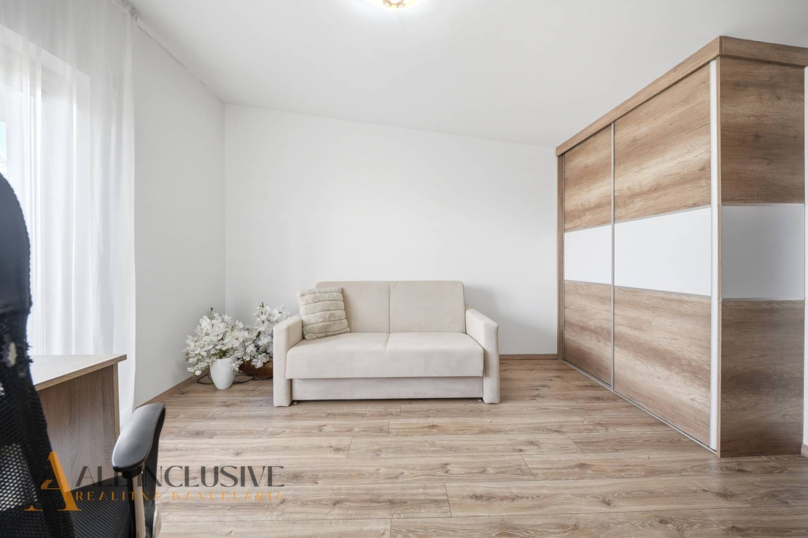 External property image