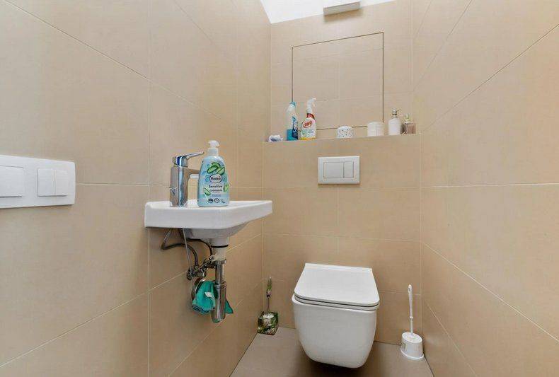 Krásny 3- izb. byt s loggiou a park. státím na ulici Hany Ponickej