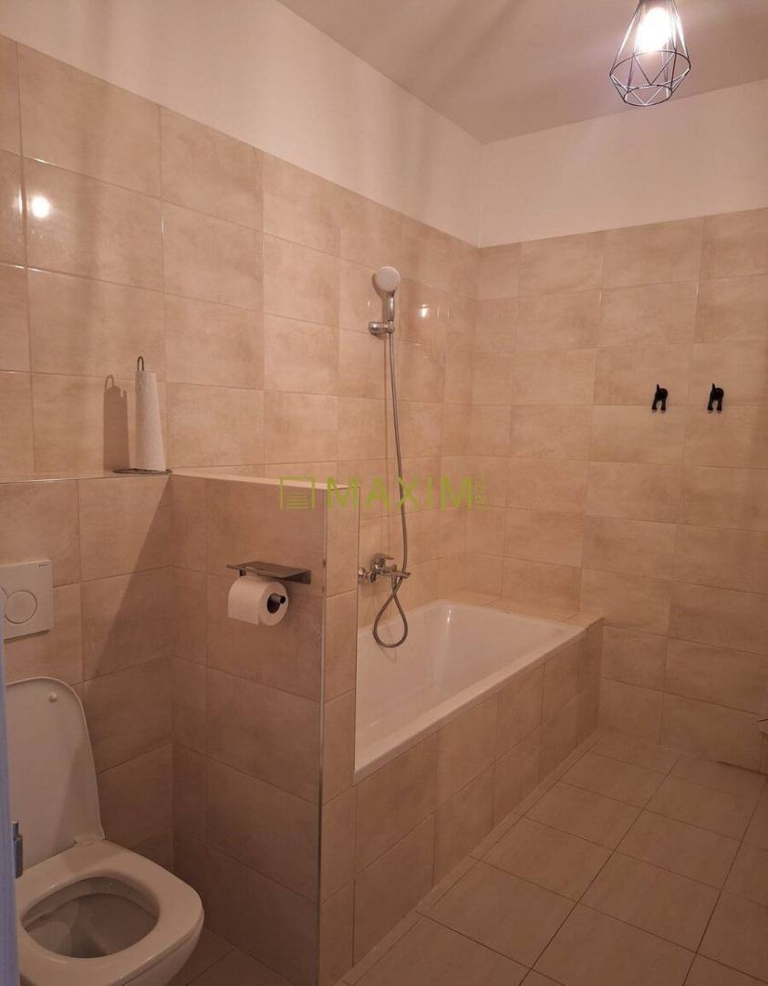 3-izbový rodinný dom nachádzajúci sa v obci Malé Leváre, okres Malacky