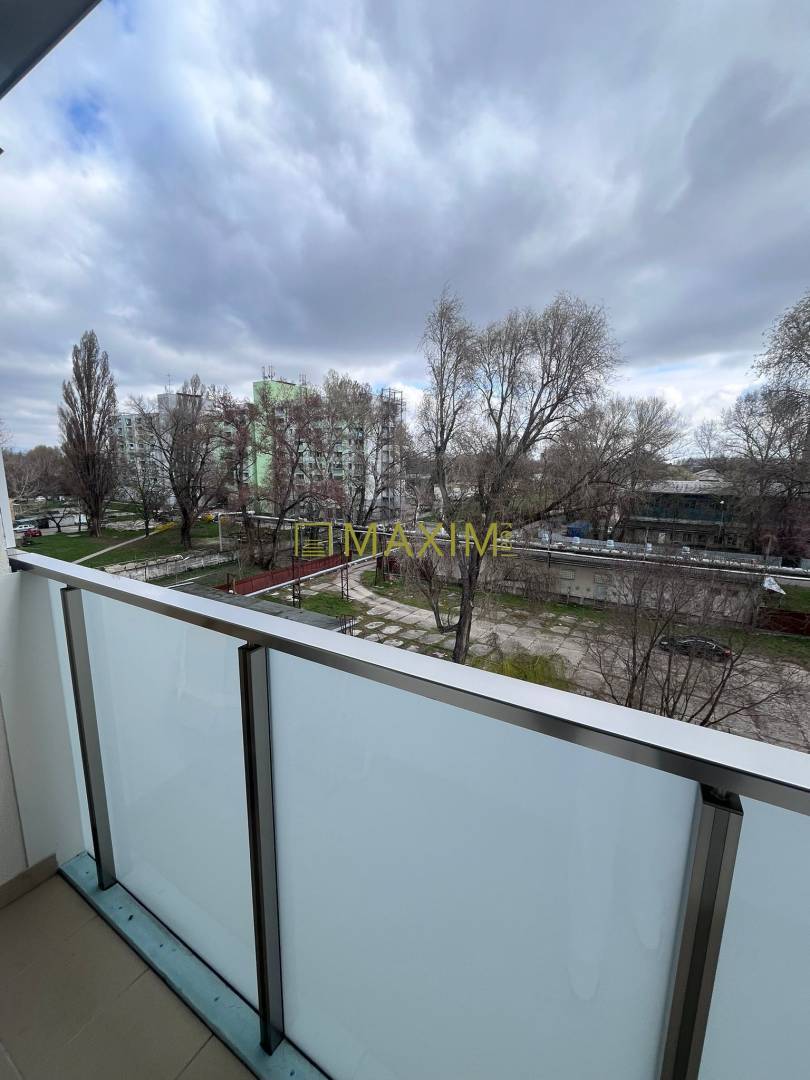 2-izbový byt s priestrannou lodžiou v bytovom dome – Vlčie hrdlo, BA