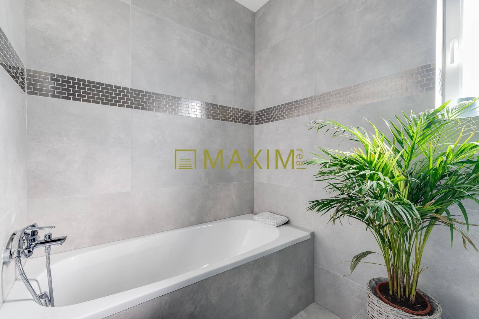 NOVOSTAVBA 2024 – Elegantný 3izb dvojdom s terasou,dizajnovou kuchyňou