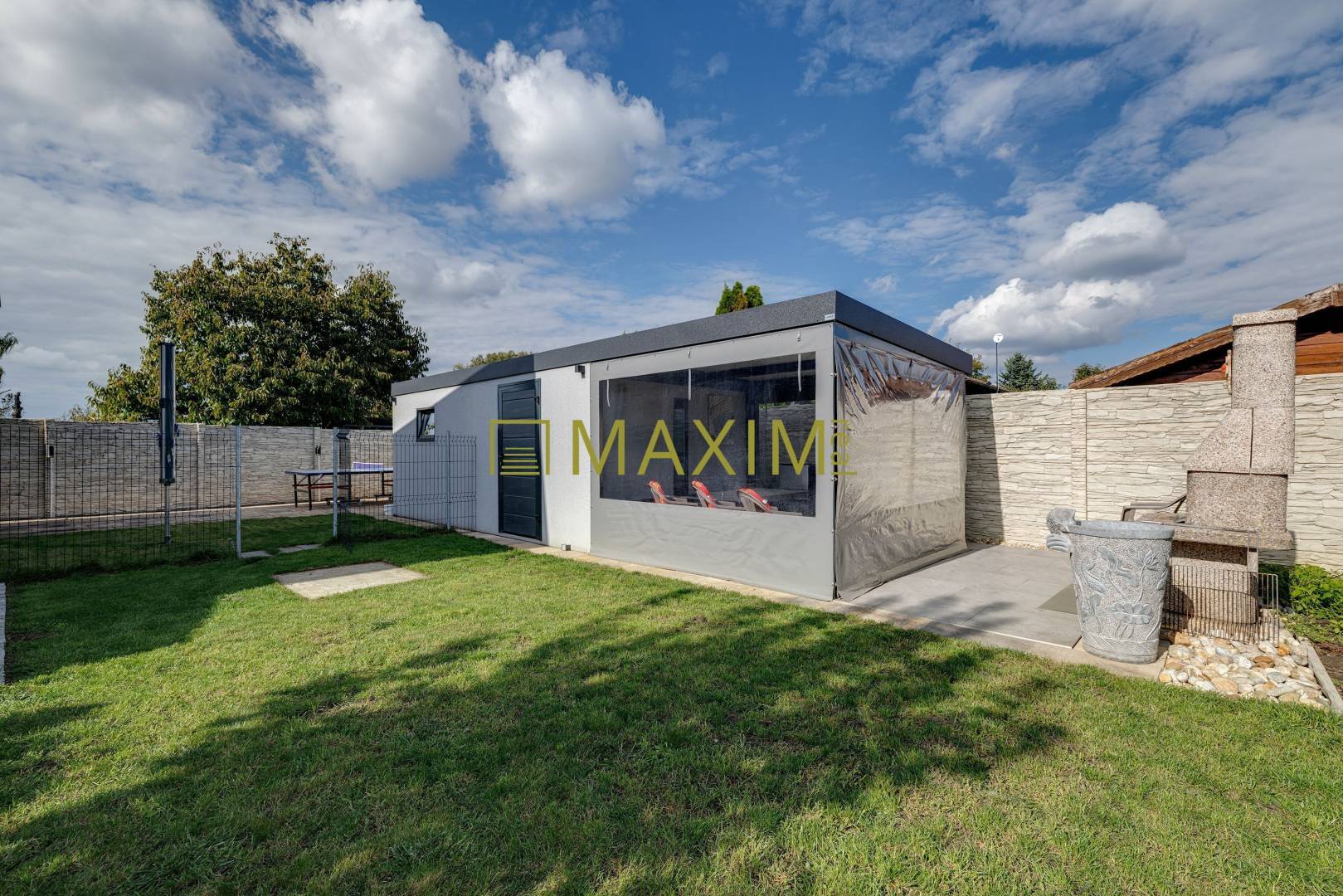 VÝNIMOČNÝ samostatne stojaci 4,5-izbový TOP dom v pokojnej lokalite MA