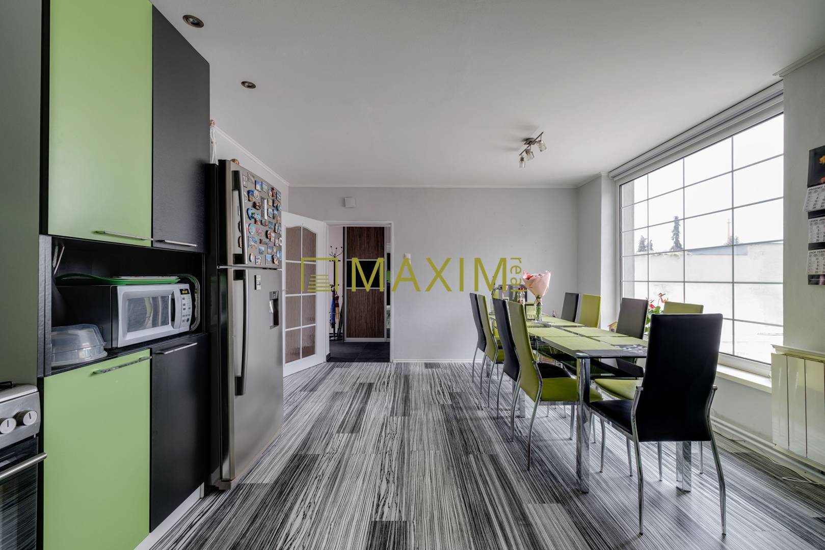 Veľkopriestorový dvojgeneračný 6 izbový dom s potenciálom k podnikaniu