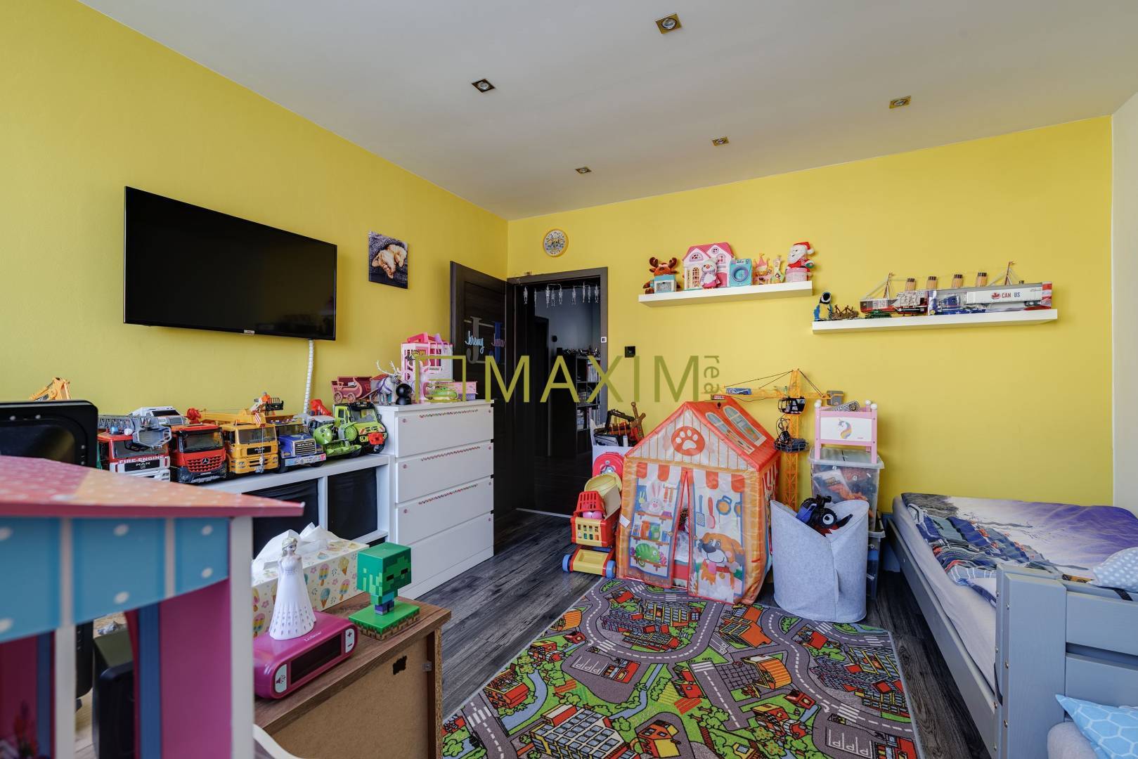 REZERVOVANE! Studienka, 4-izbový rodinný dom s VEĽKÝM pozemkom