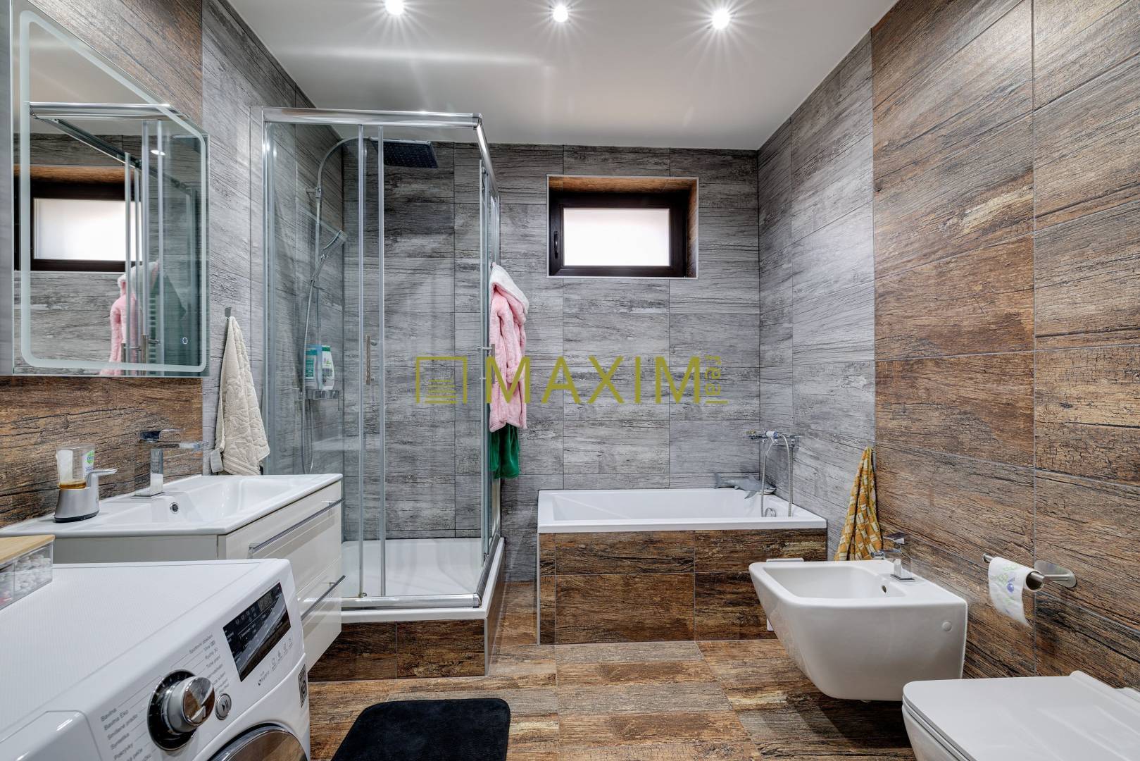 REZERVOVANE! Studienka, 4-izbový rodinný dom s VEĽKÝM pozemkom