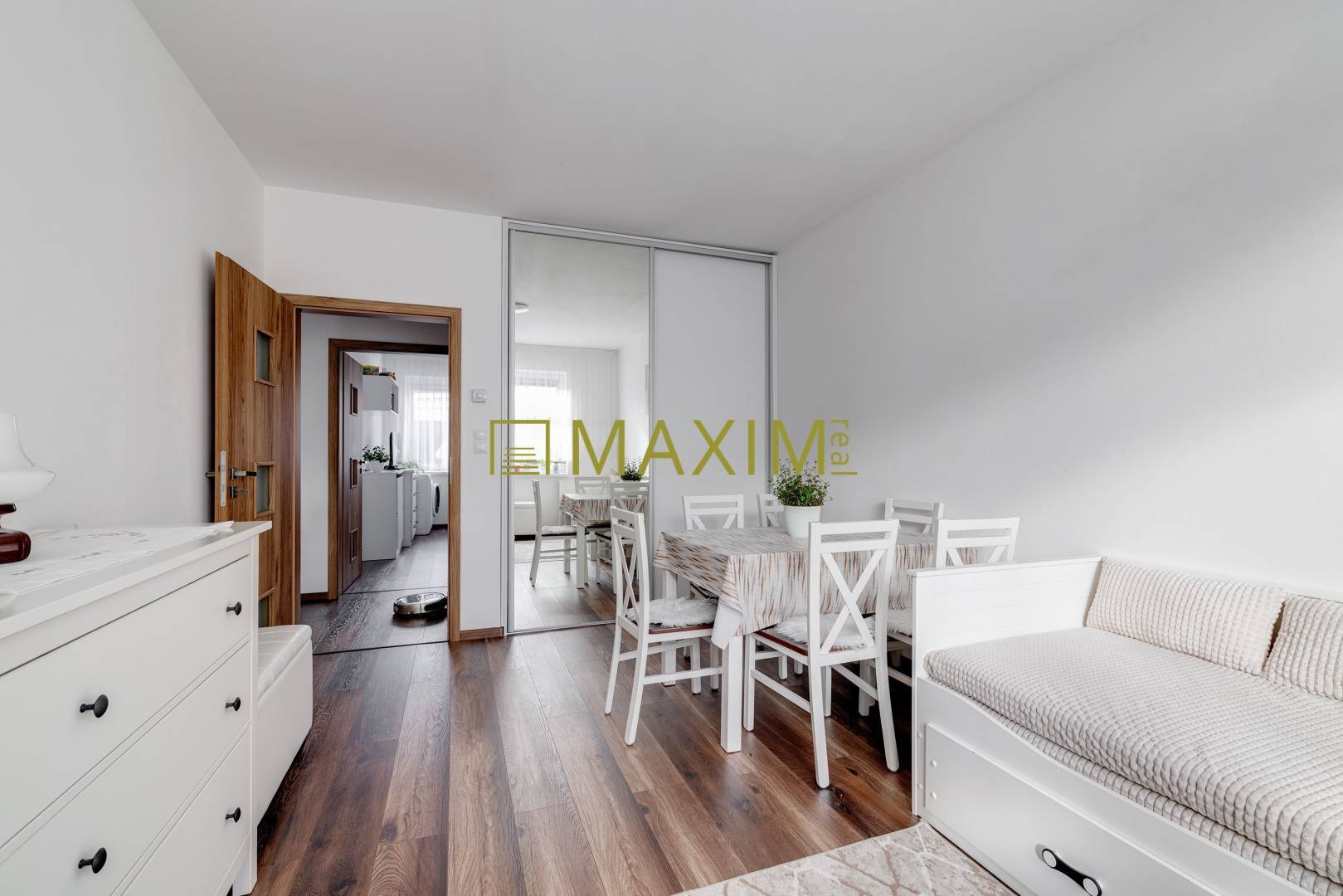 REZERVOVANE! ŠTYLOVA NOVOSTAVBA 3-IZB. DOMU V KOSTOLIŠTI