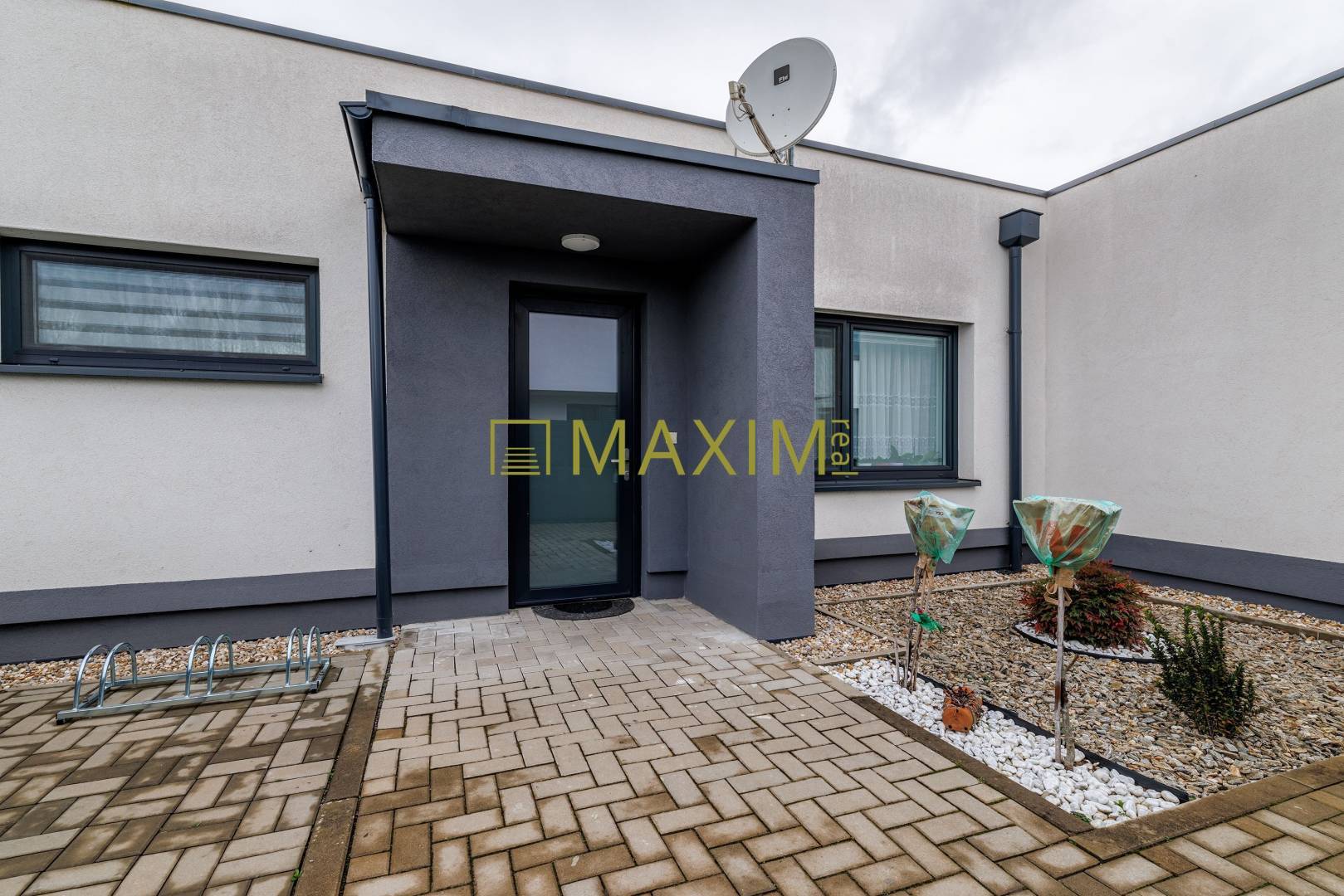 REZERVOVANE! ŠTYLOVA NOVOSTAVBA 3-IZB. DOMU V KOSTOLIŠTI