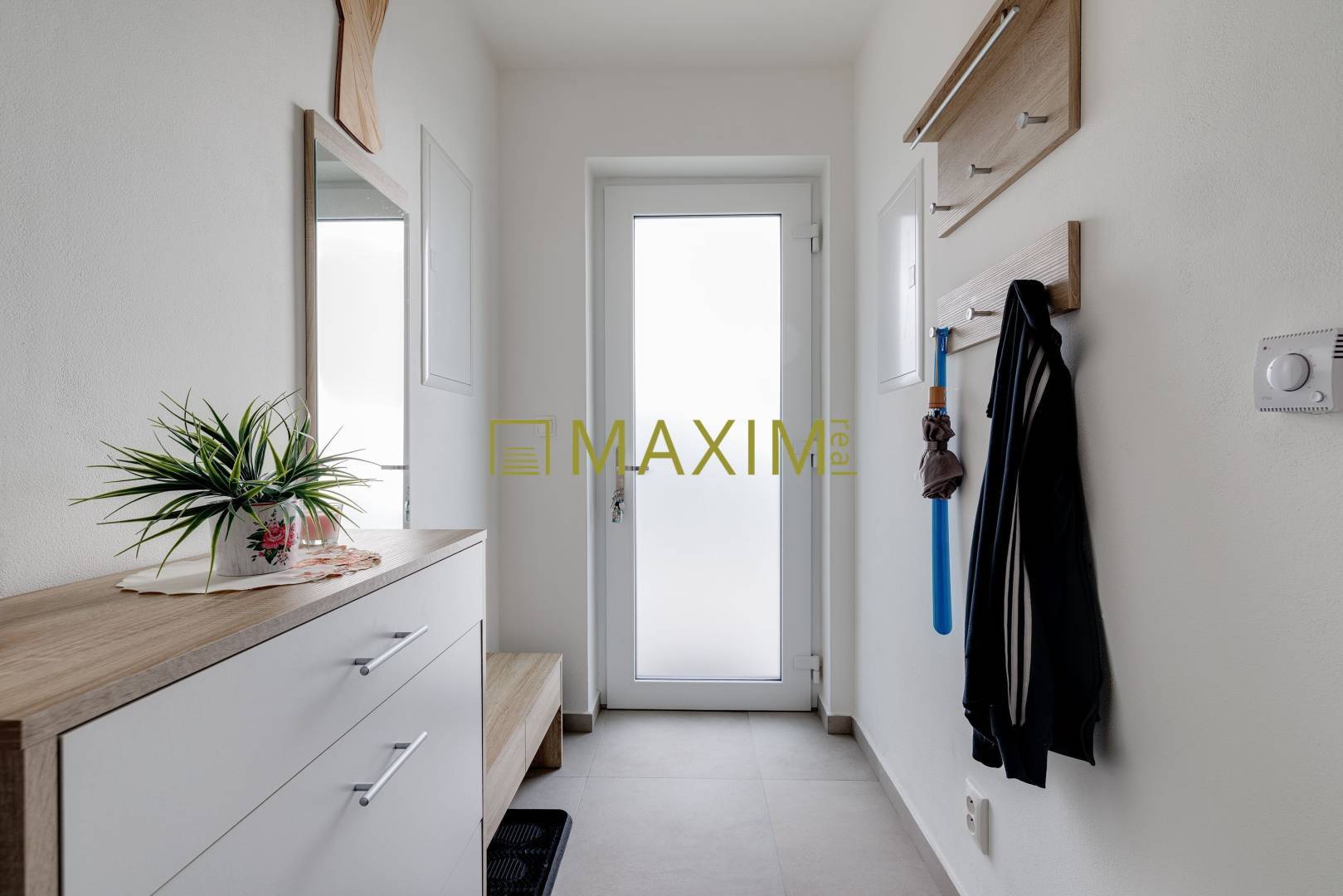 REZERVOVANE! ŠTYLOVA NOVOSTAVBA 3-IZB. DOMU V KOSTOLIŠTI