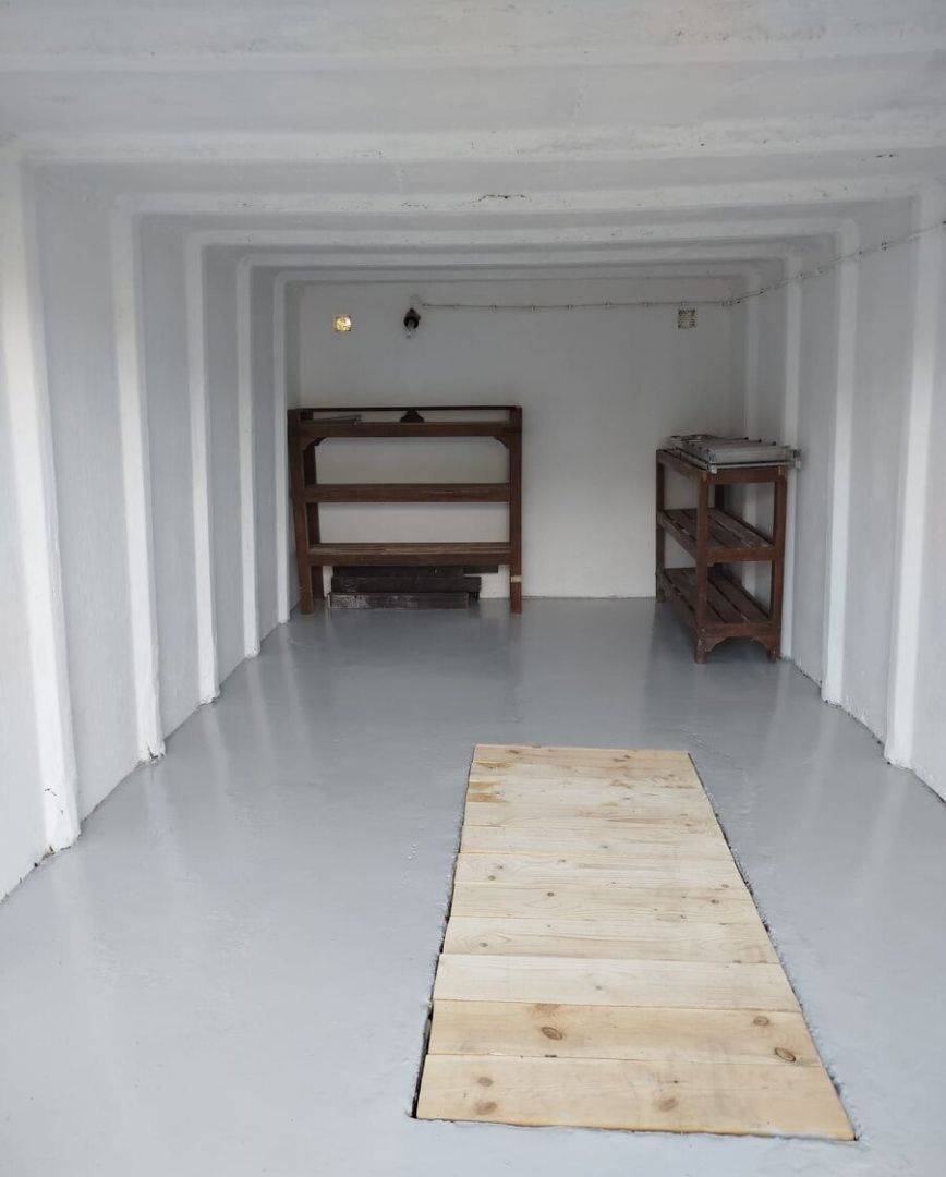 Garáž s montážnou jamou aj s pozemkom na ulici Hagarova v Rači