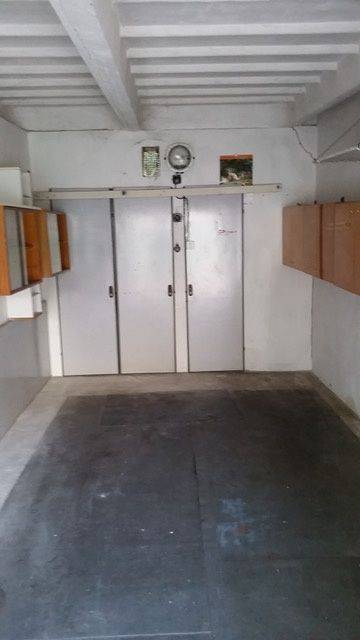 Samostatná garáž na ulici Planét s pozemkom v osob. vlastníctve