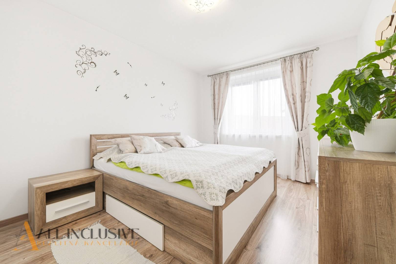 External property image