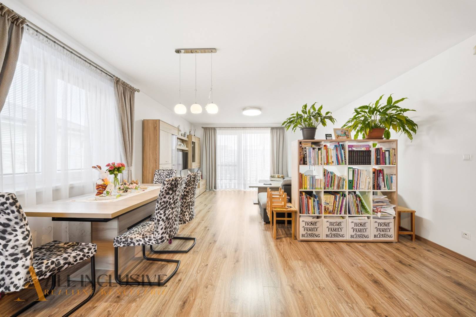 External property image