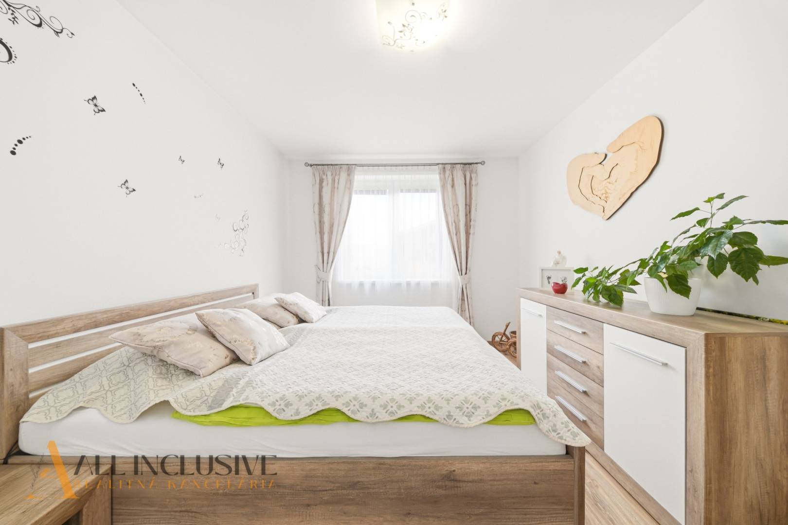 External property image