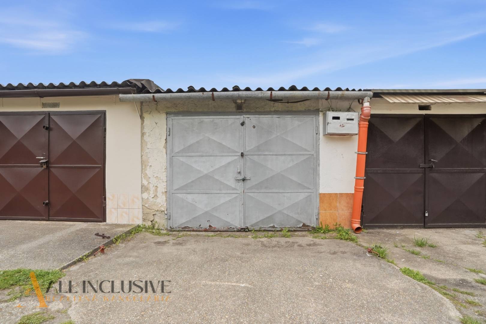 External property image