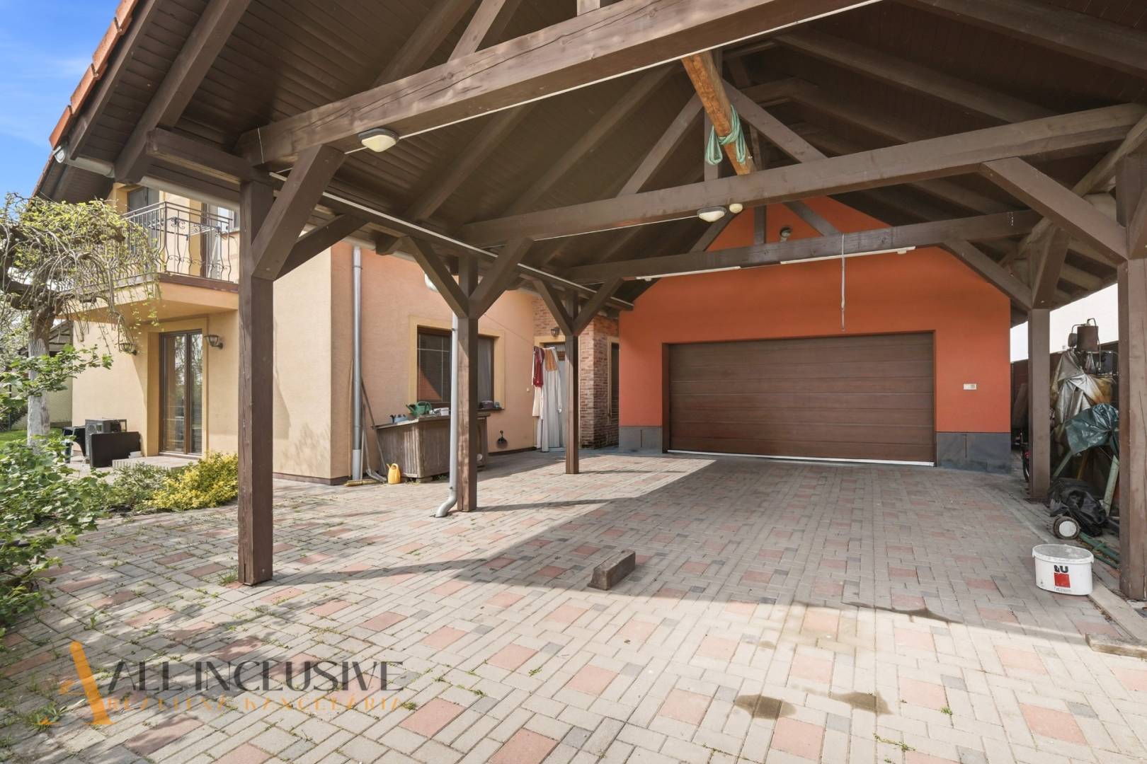 External property image