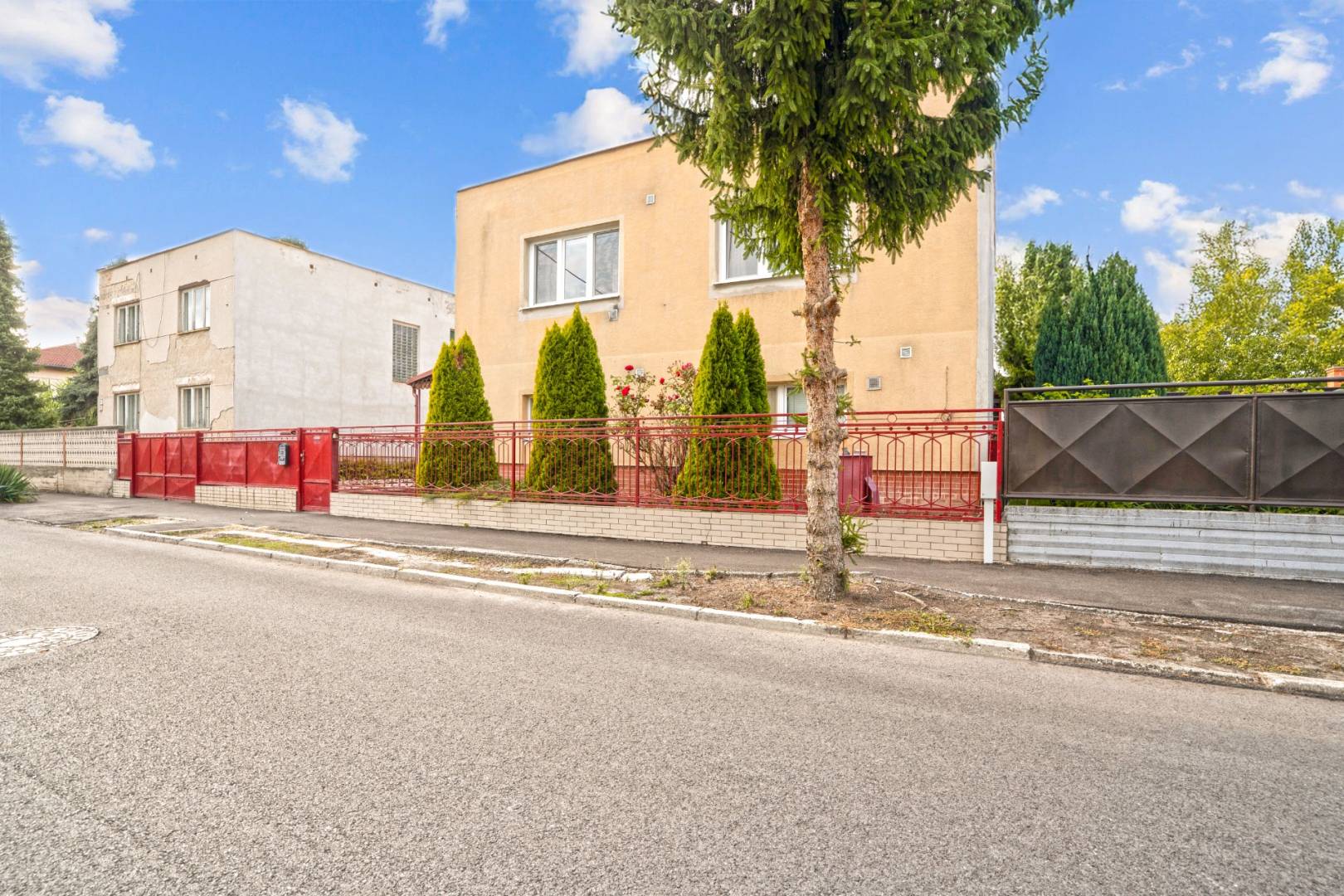 External property image