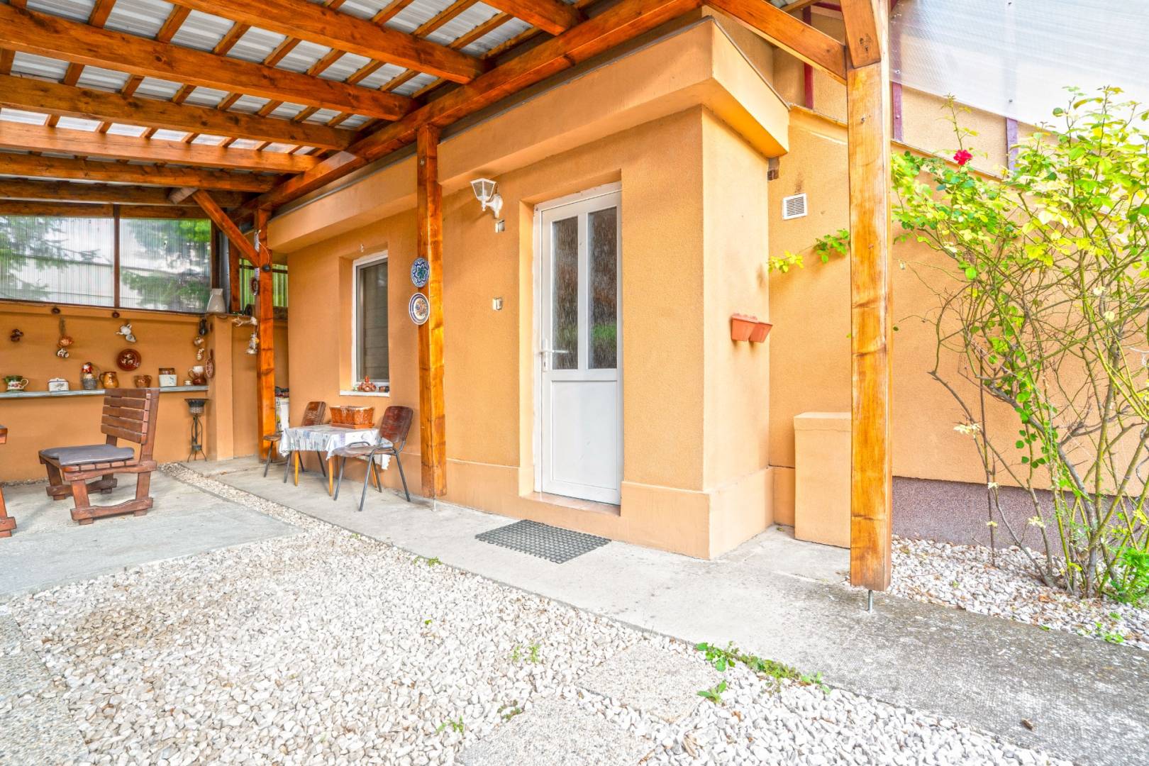 External property image