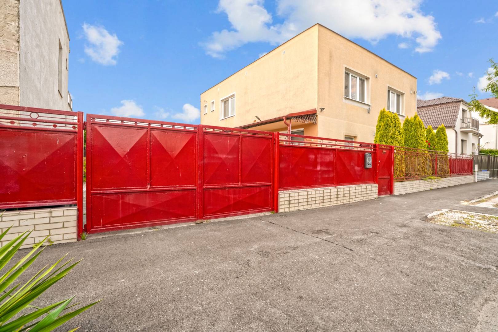 External property image