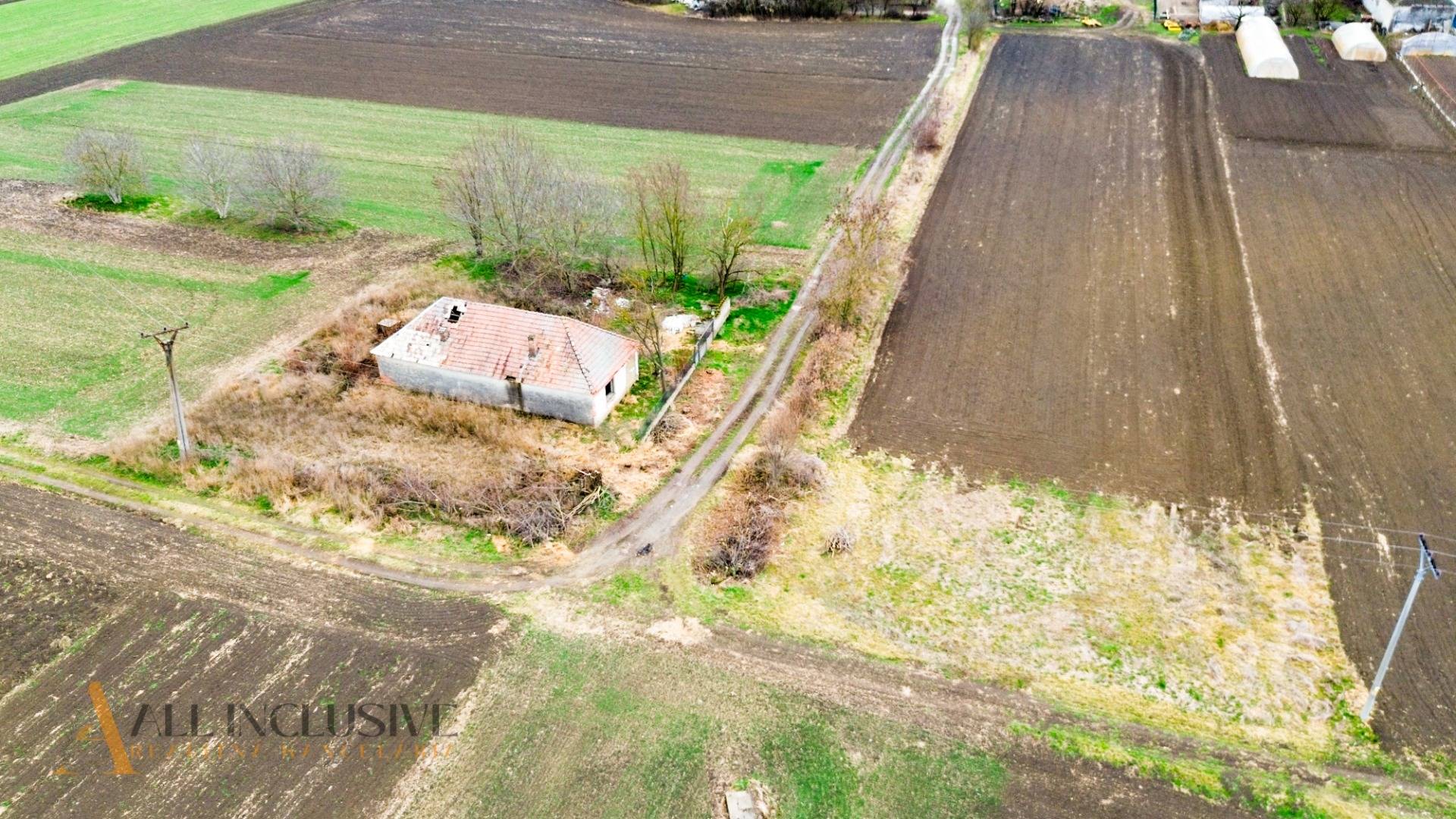 External property image