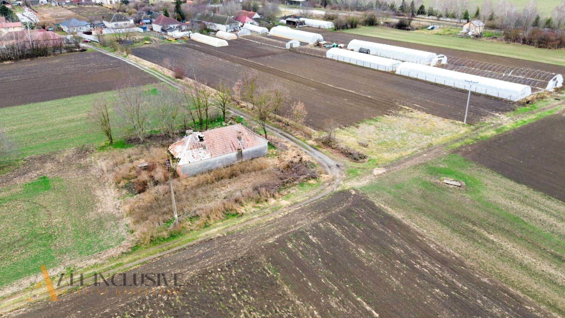 External property image