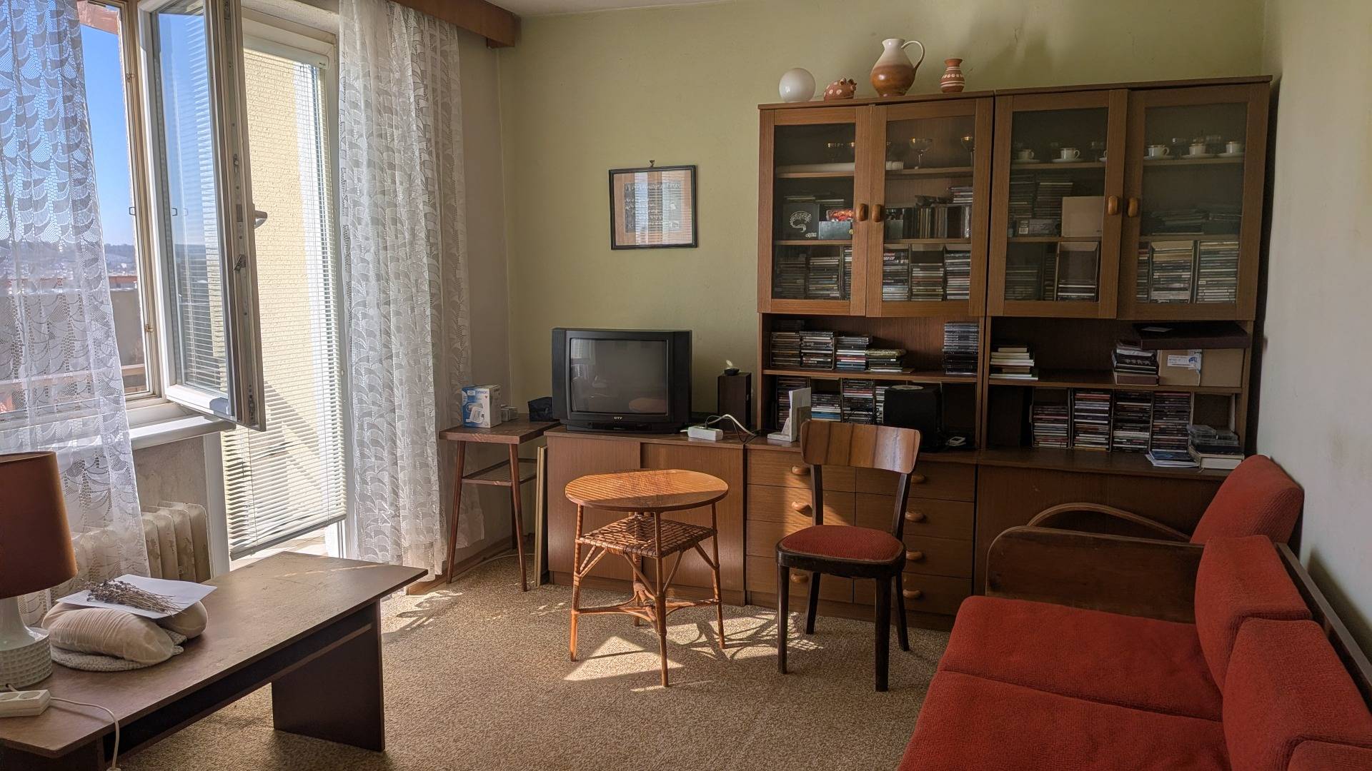 Radový domček na Zobore s výhľadom na mesto, Ružová ulica, garáž