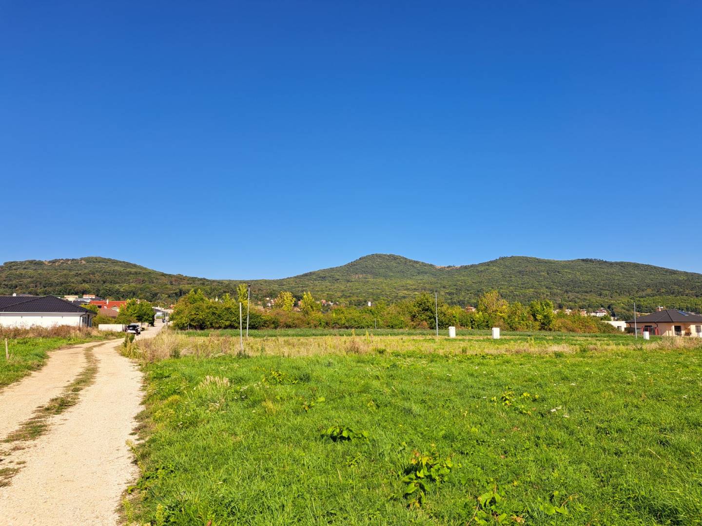 14 stavebných pozemkov v Štitároch s výhľadom na Žibricu
