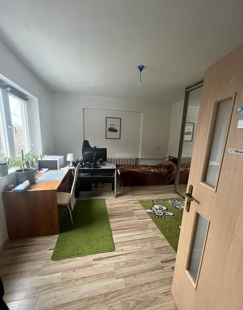 Rodinný dom v Štitároch s výhľadom a pod lesom