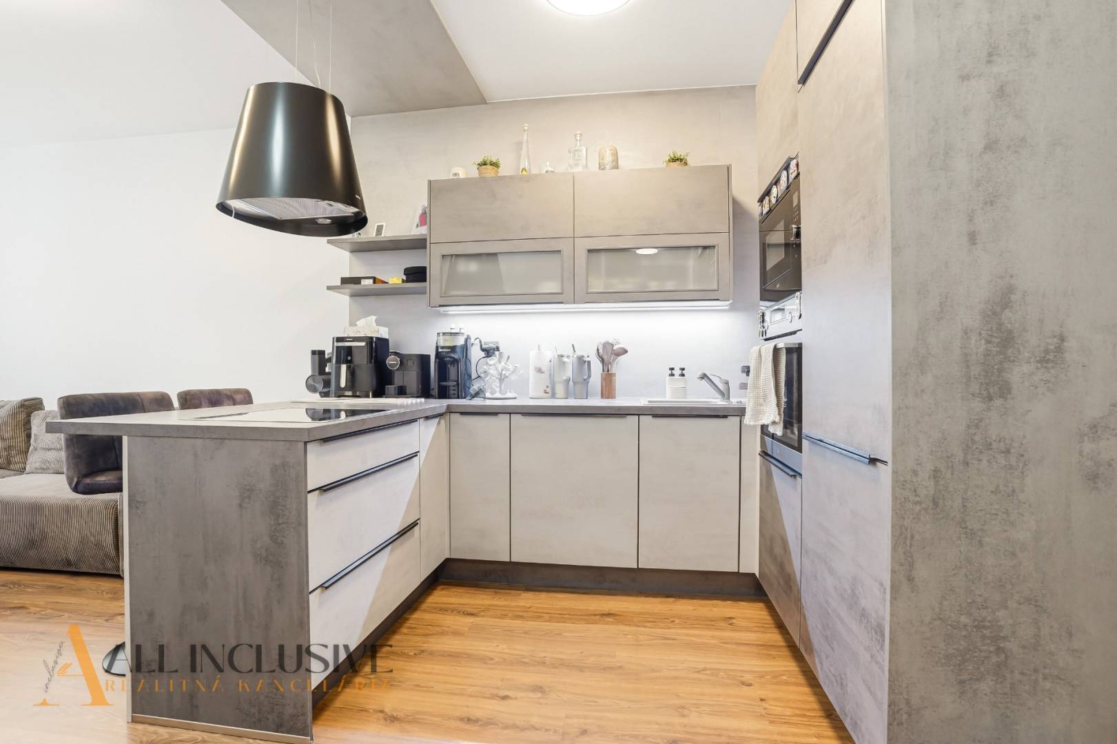 External property image