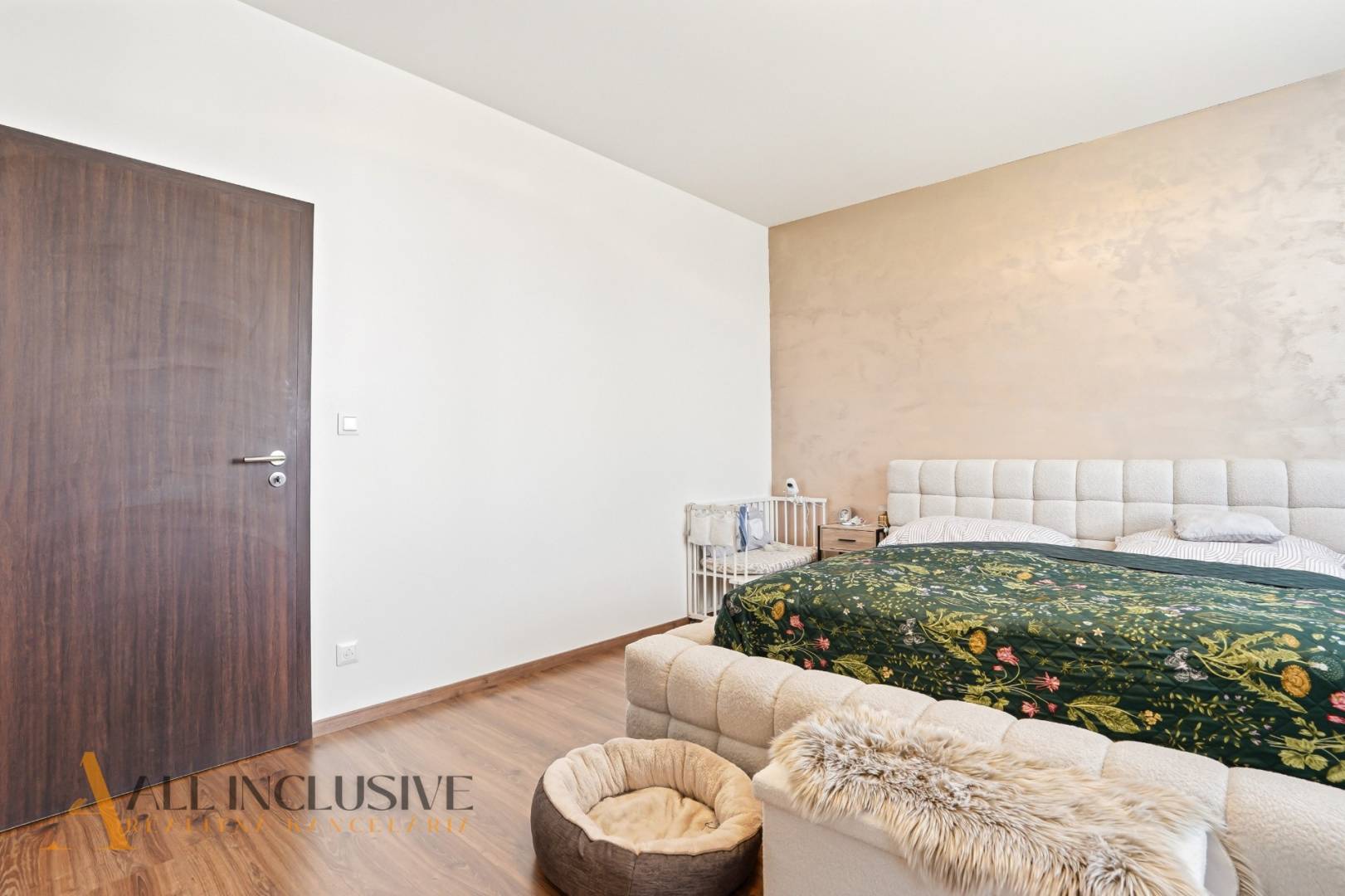 External property image