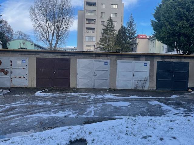 PREDAJ – Garáž aj s pozemkom na Prešovskej ulici