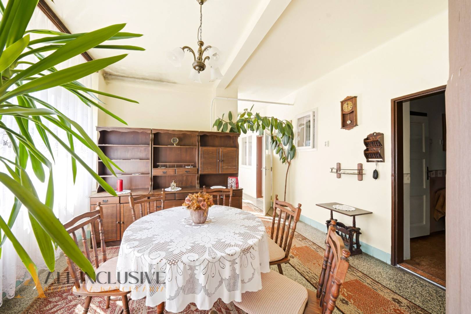 External property image