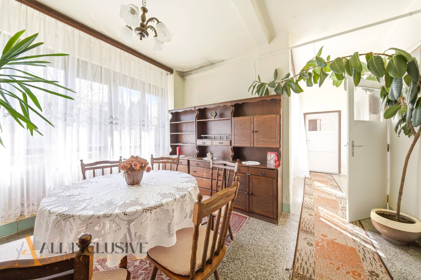 External property image