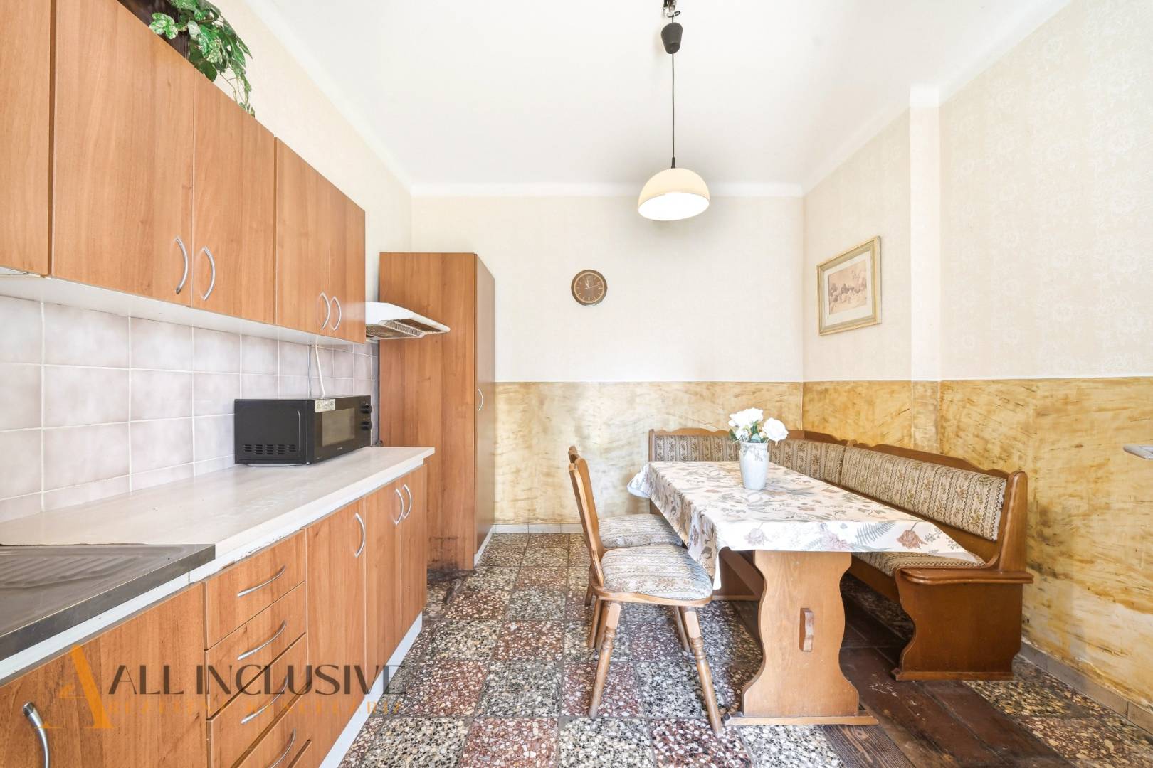 External property image