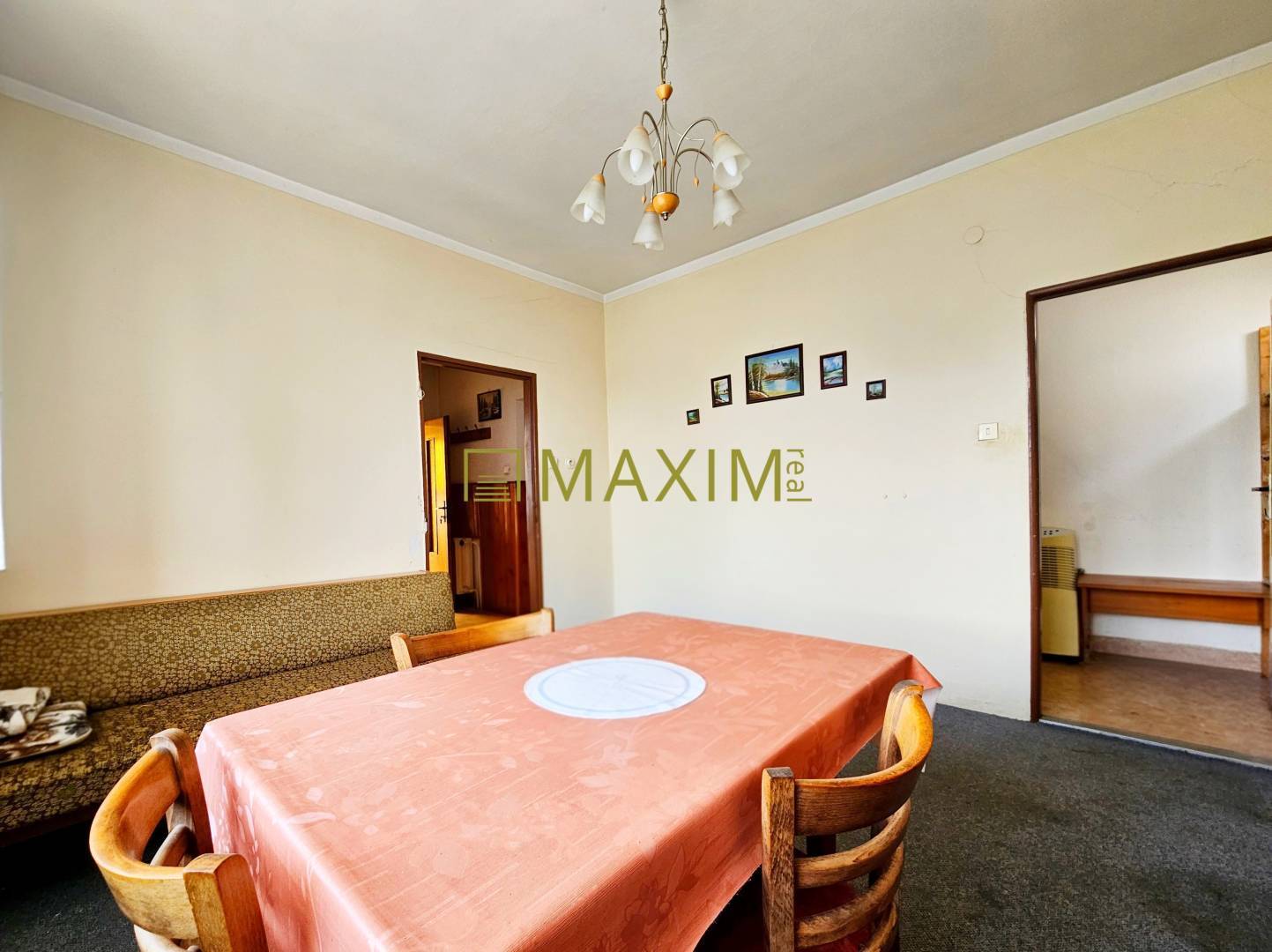 Ponúkame na predaj Rodinný dom v Čuňove