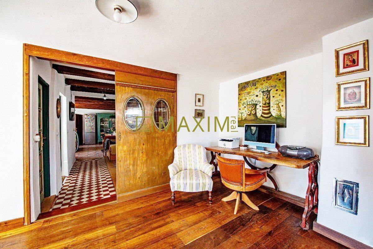 TOP – Okúzlujúci dom, zariadený vo vintage štýle s jedinečným pozemkom