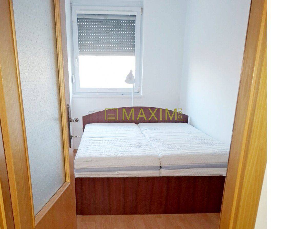 Ponúkame na predaj 2 garsónku DE LUXE na Jungmannovej ulici