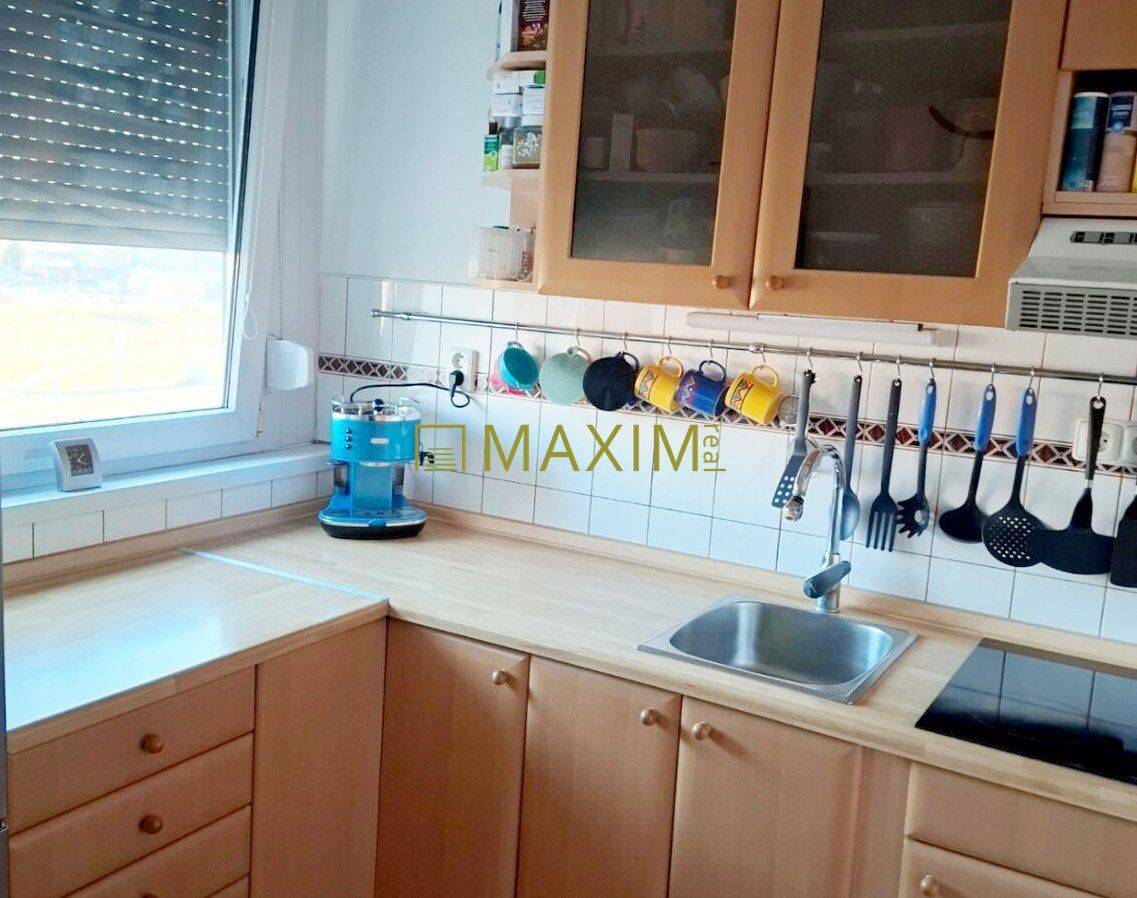 Ponúkame na predaj 2 garsónku DE LUXE na Jungmannovej ulici