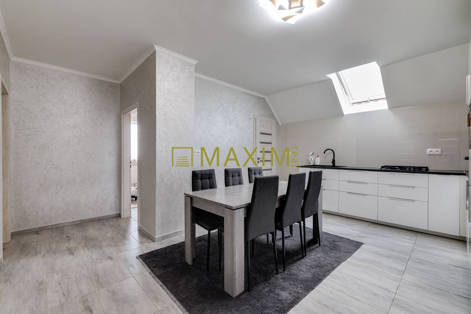 7-izbový kompletne zrekonštruovaný rodinný dom v obci Marianka pri BA