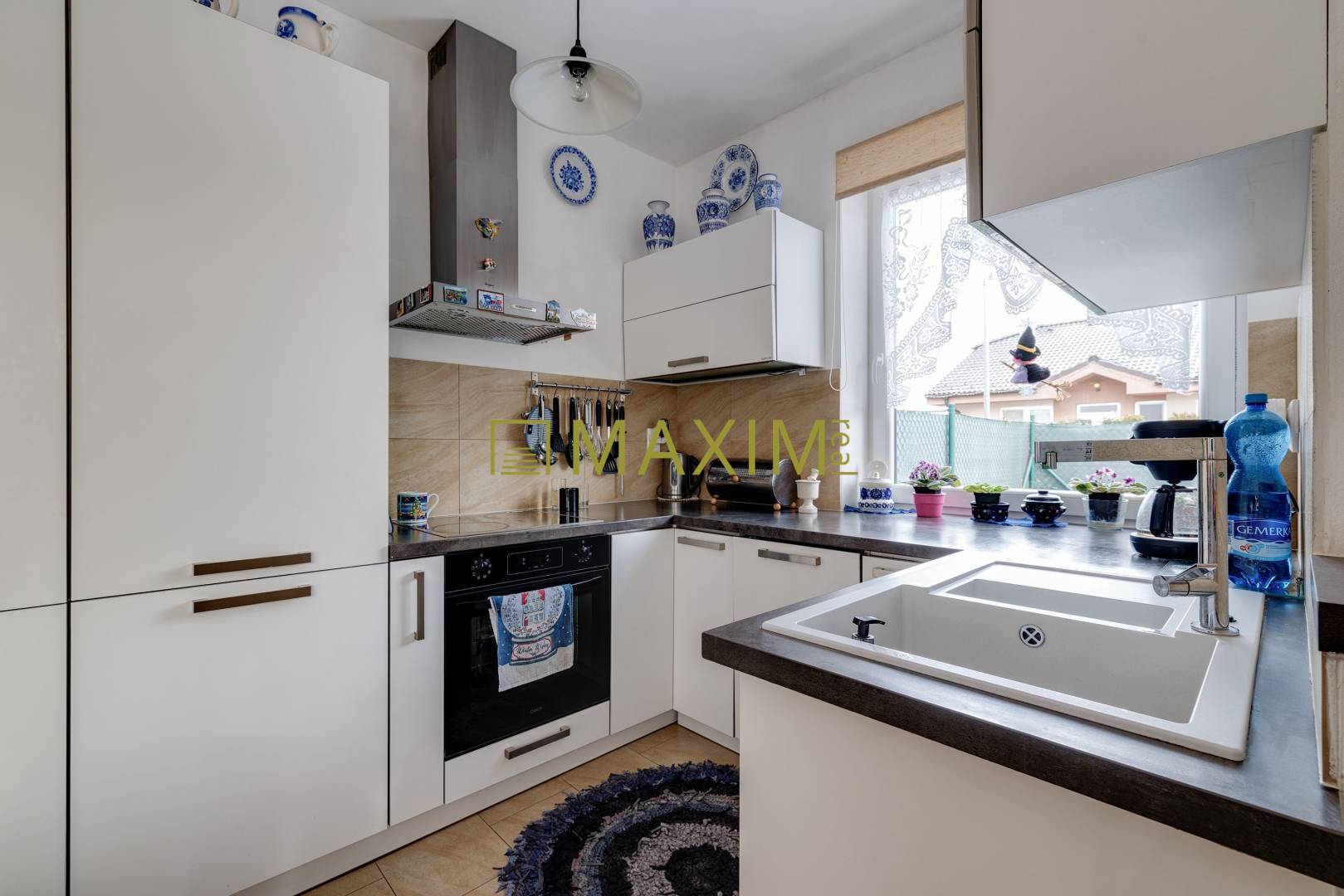 Moderný samostatne stojaci 4-izbový bungalov, Láb okres Malacky