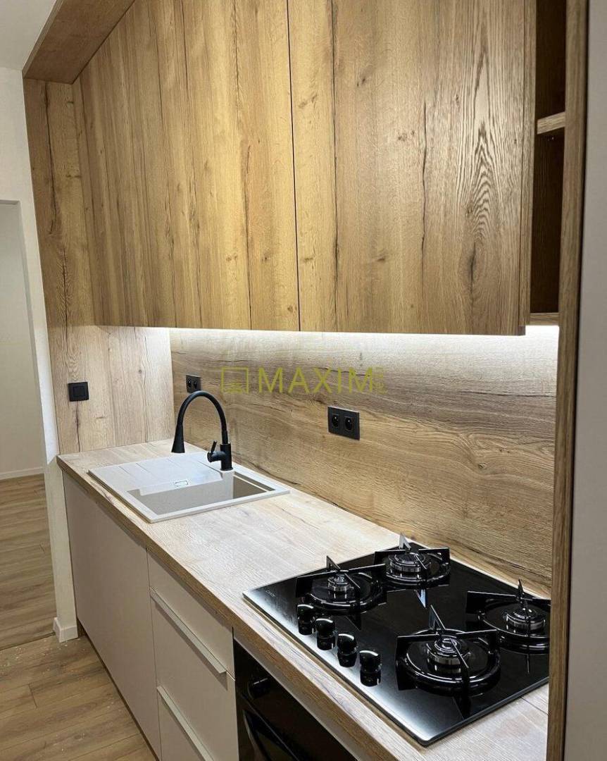 Štýlový 2-izbový byt po rekonštrukcii s balkónom v centre Malaciek