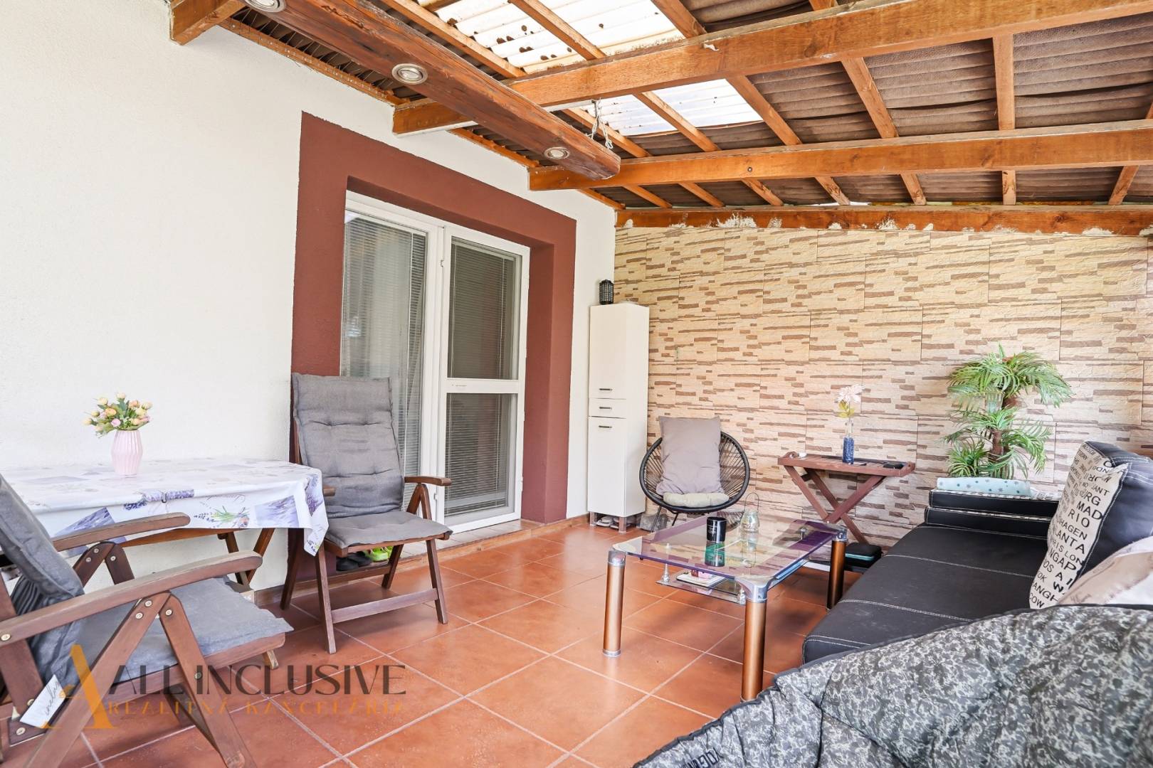 External property image