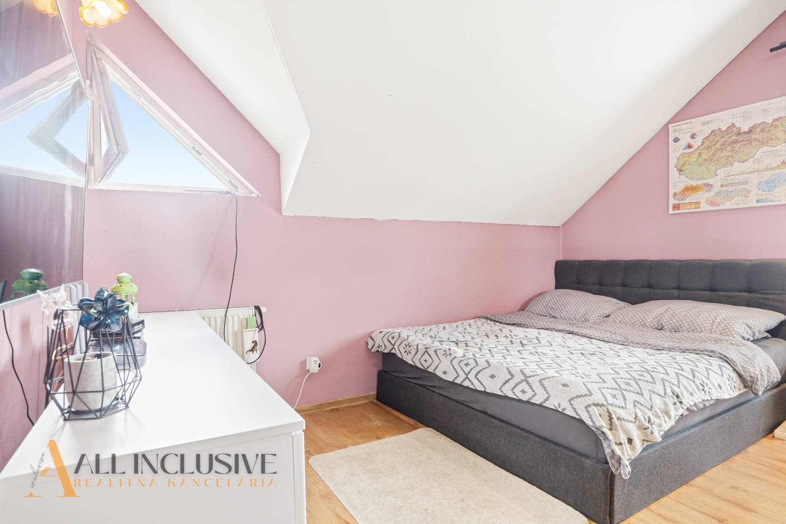 External property image