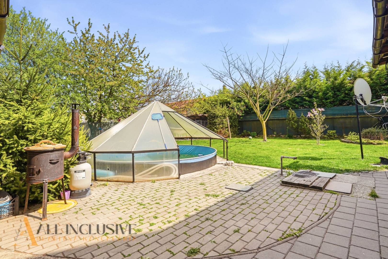 External property image