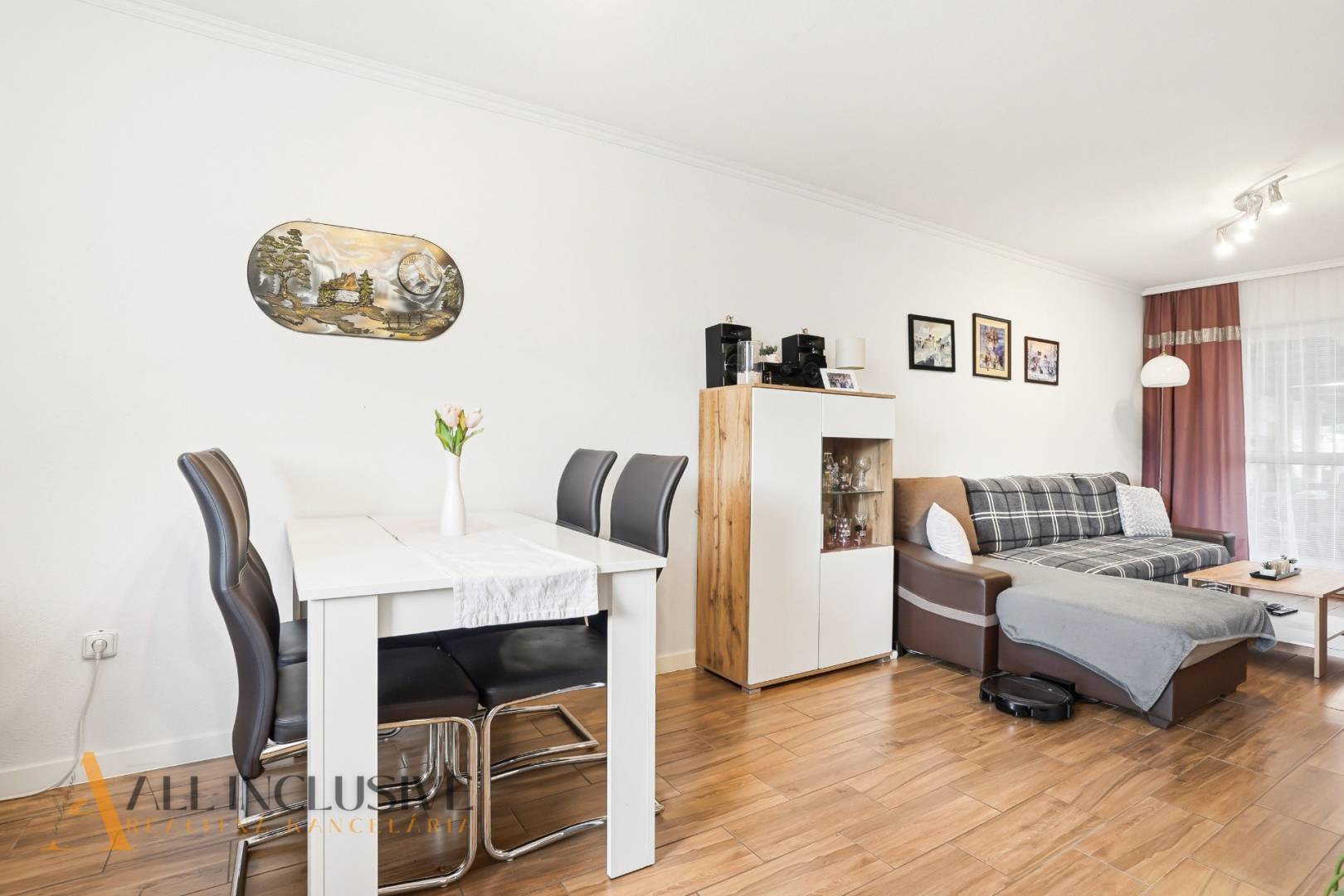 External property image