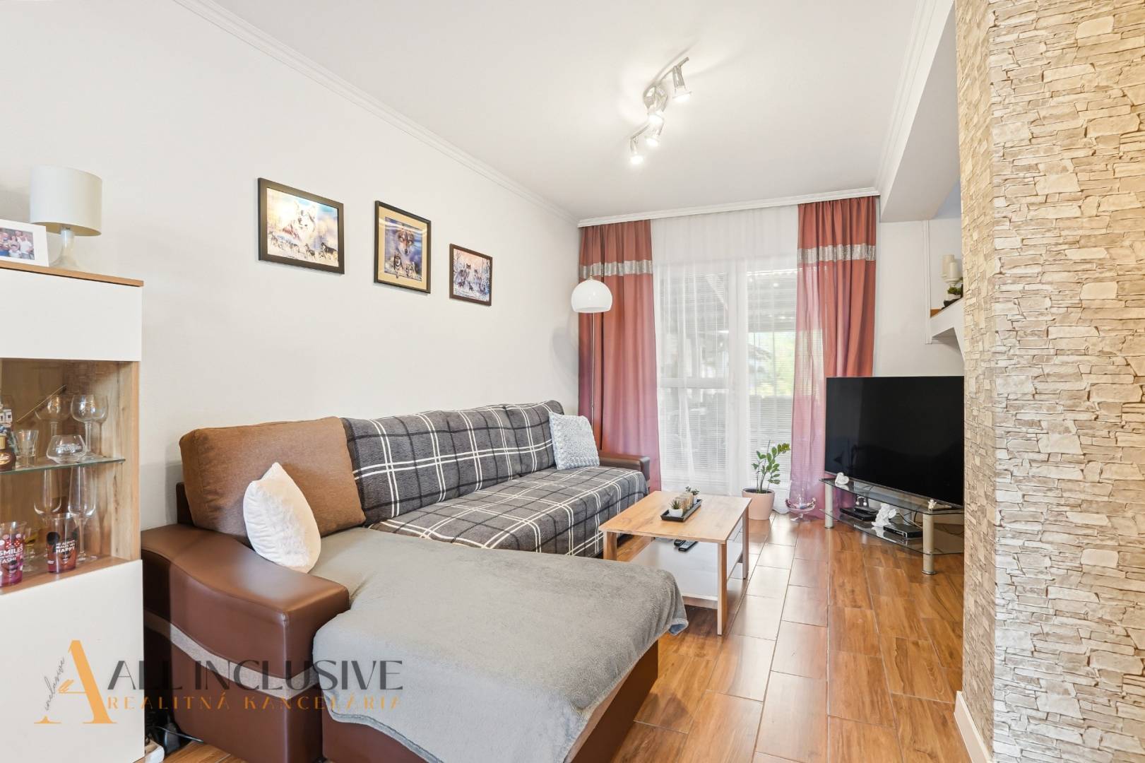 External property image