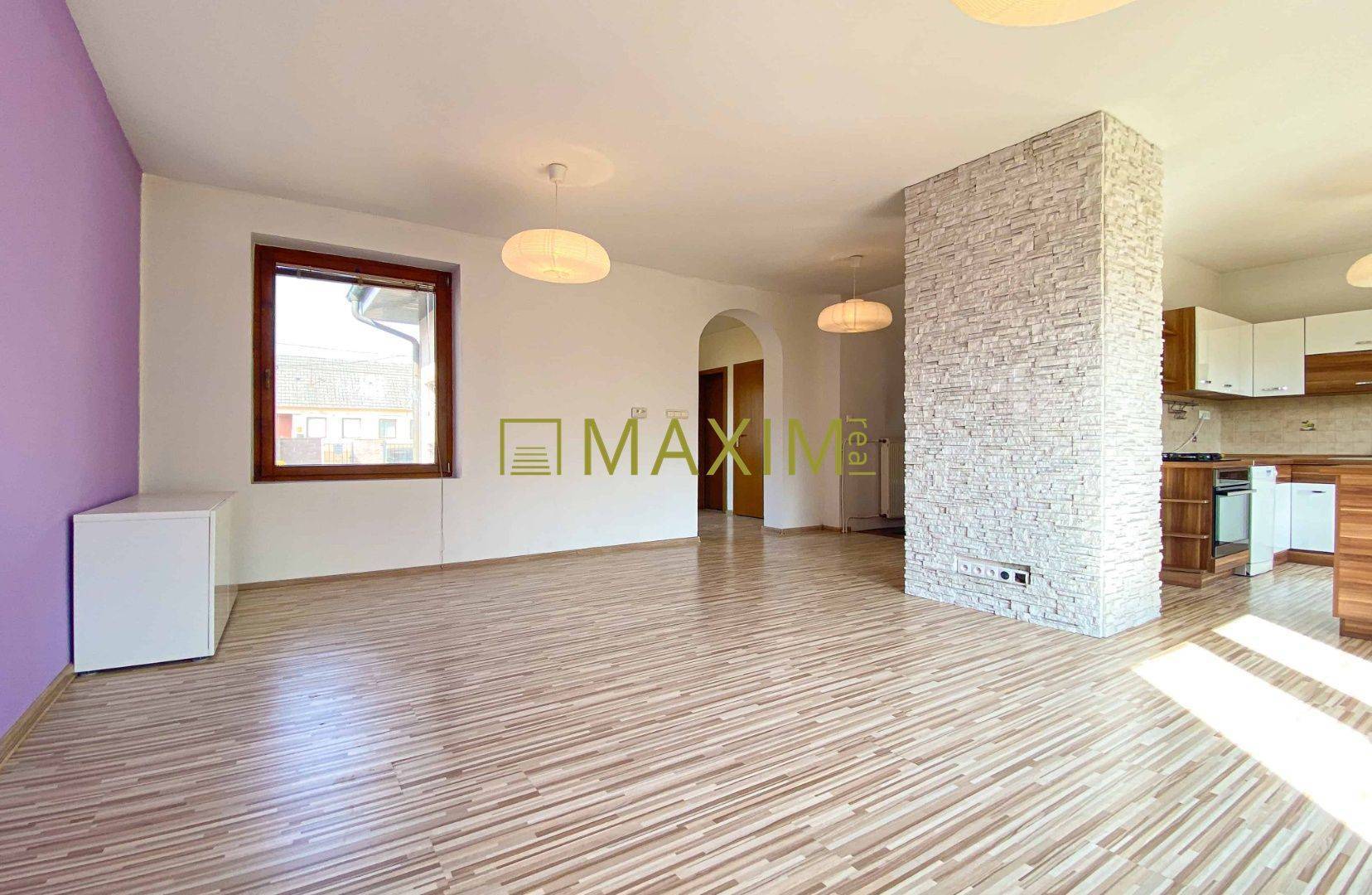 5-izbový rodinný dom, dvojpodlažný, podpivničený, Kátlovce