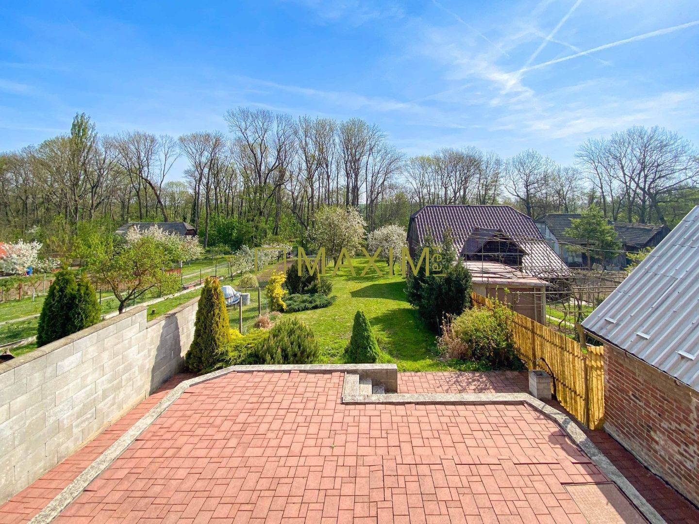 5-izbový rodinný dom, dvojpodlažný, podpivničený, Kátlovce