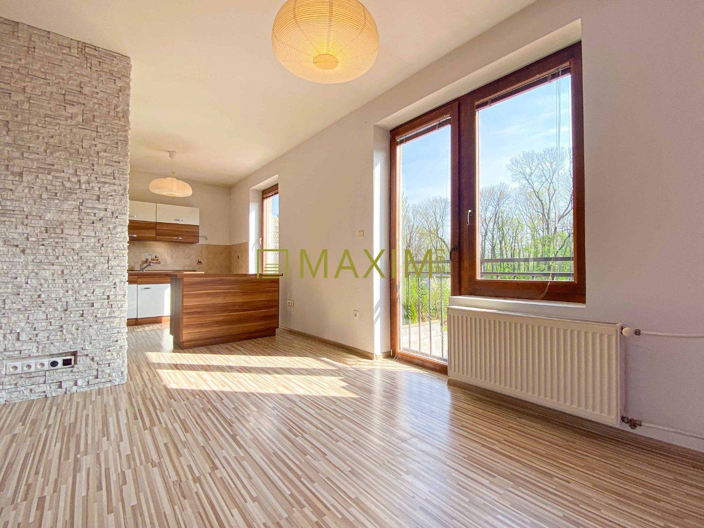 5-izbový rodinný dom, dvojpodlažný, podpivničený, Kátlovce