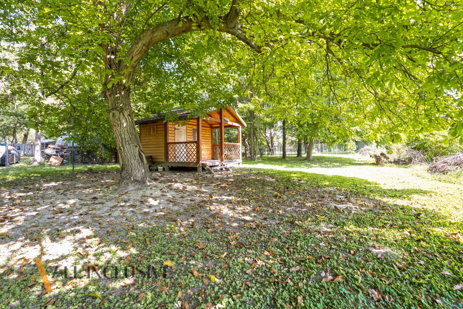 External property image