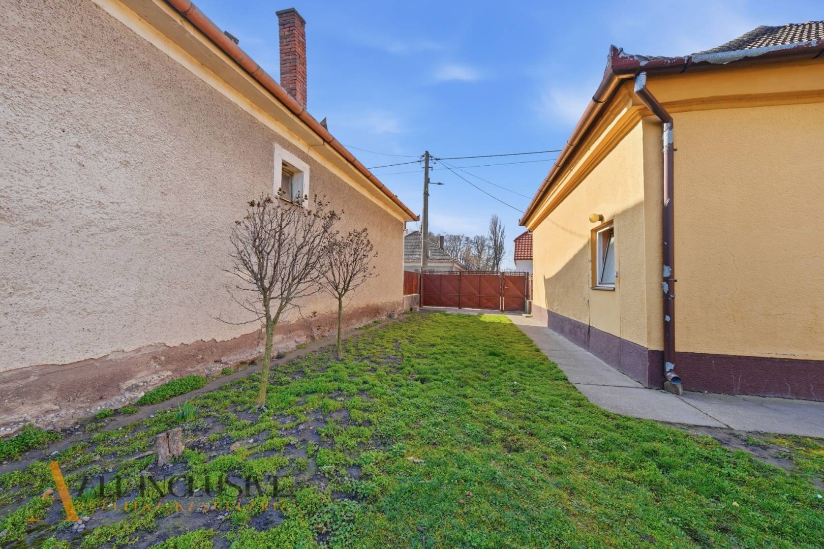 External property image